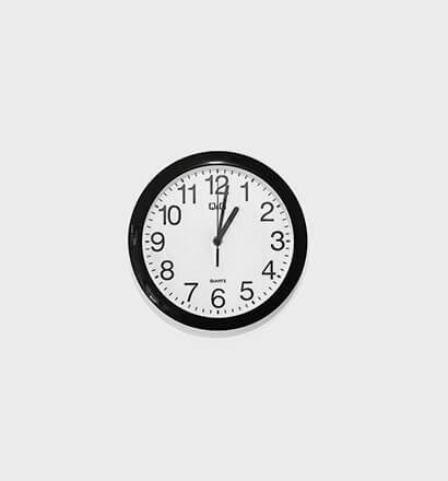 Q&Q Wall Clock